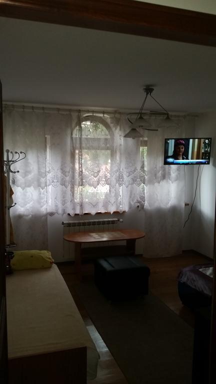 Sosnowy Dworek Apartamento Józefów Exterior foto