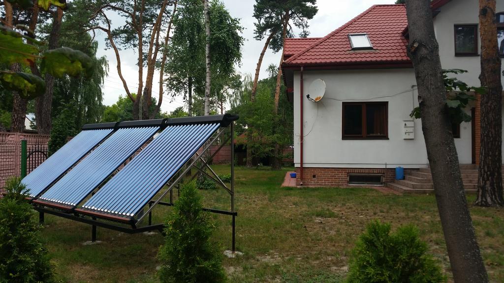 Sosnowy Dworek Apartamento Józefów Exterior foto